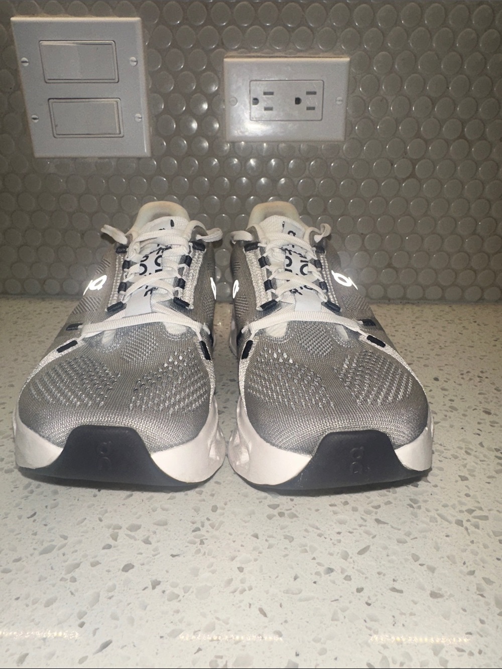 ON Eclipse Cloud Sneakers Alloy White Womens 8.5 - Picture 4 of 9
